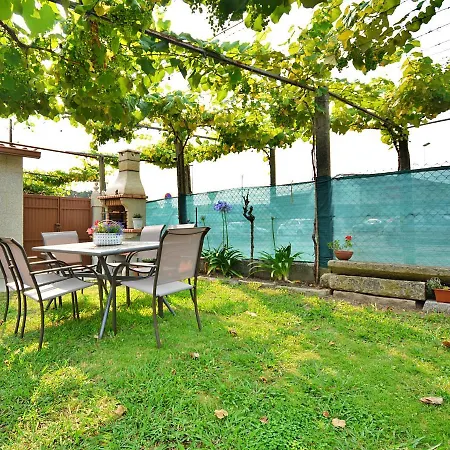 Galihost - Casa Con Jardín En Casa de Férias Pontevedra